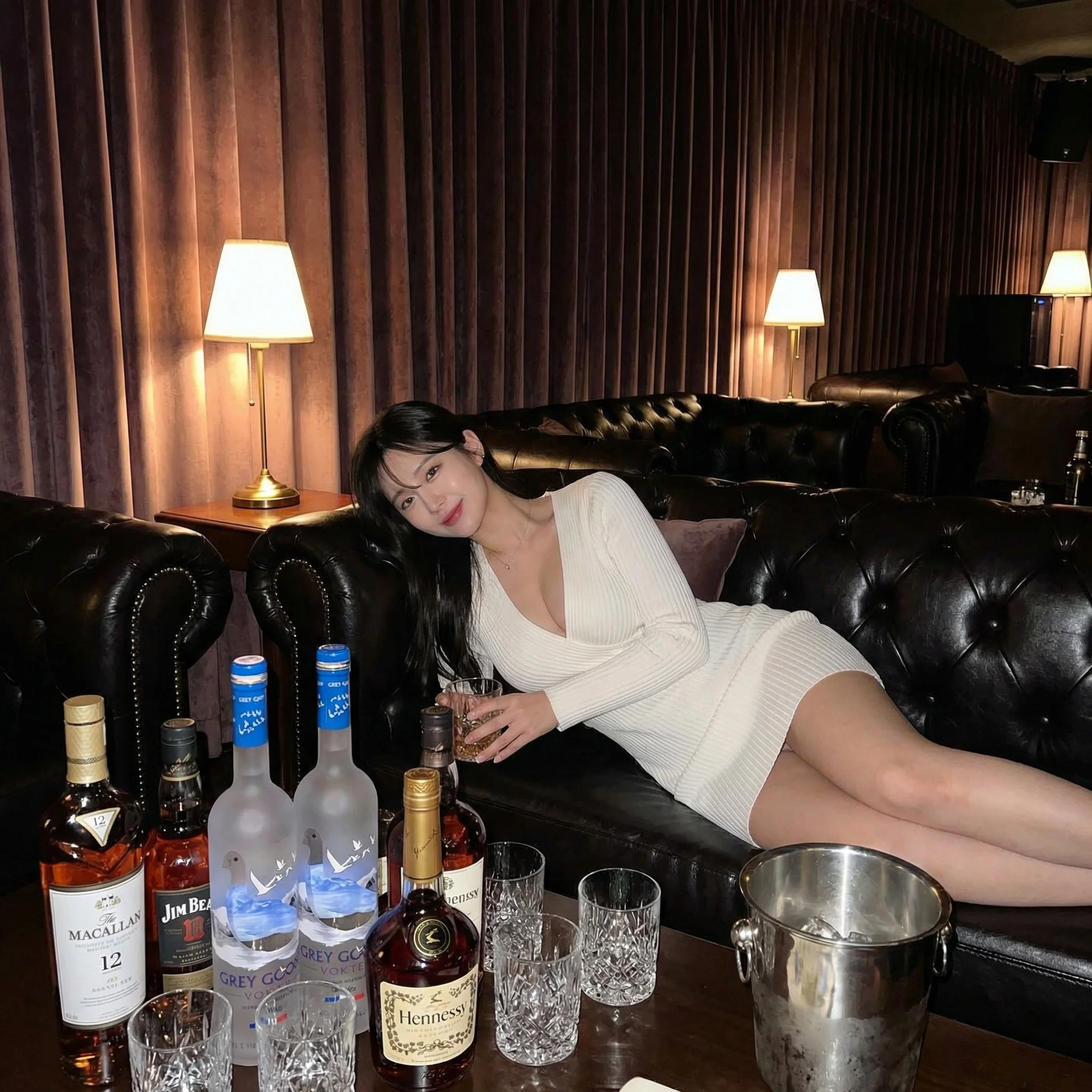 강남 쩜오 비즈니스 접대 전용 룸살롱 - 법인카드 가능